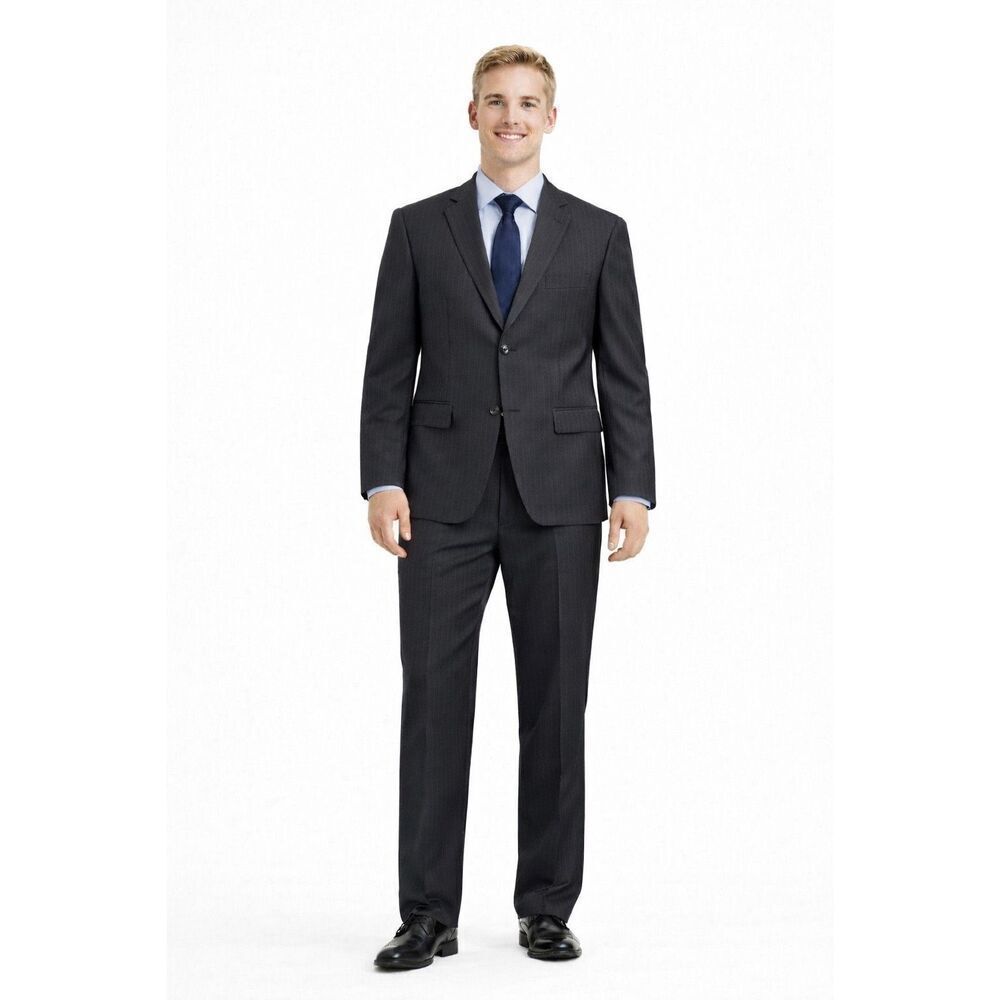 Mantoni virgin wool two button charcoal grey suit size 46R